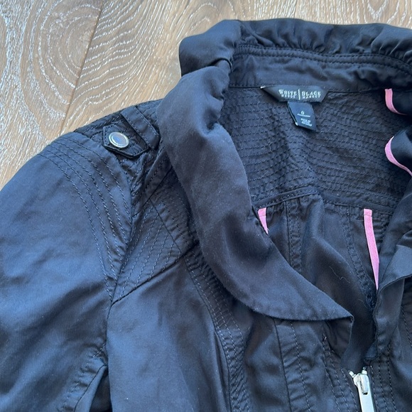 White House Black Market Blazer - Picture 2 of 6